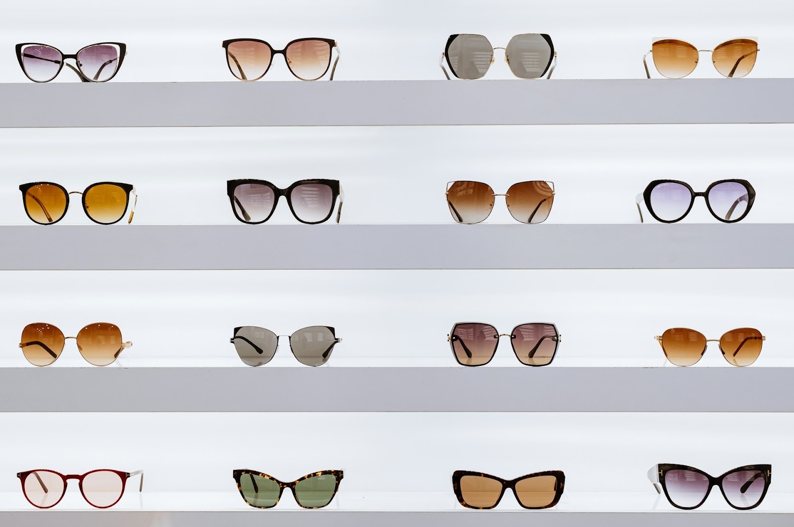 Eyeglasses to sell online